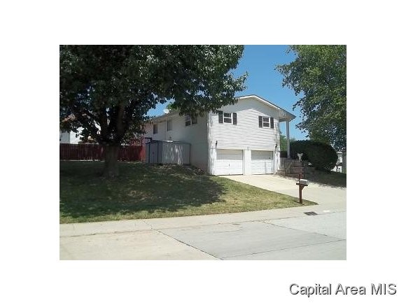 17 Amherst Drive Springfield, IL 62702 - Photo 20 of 22