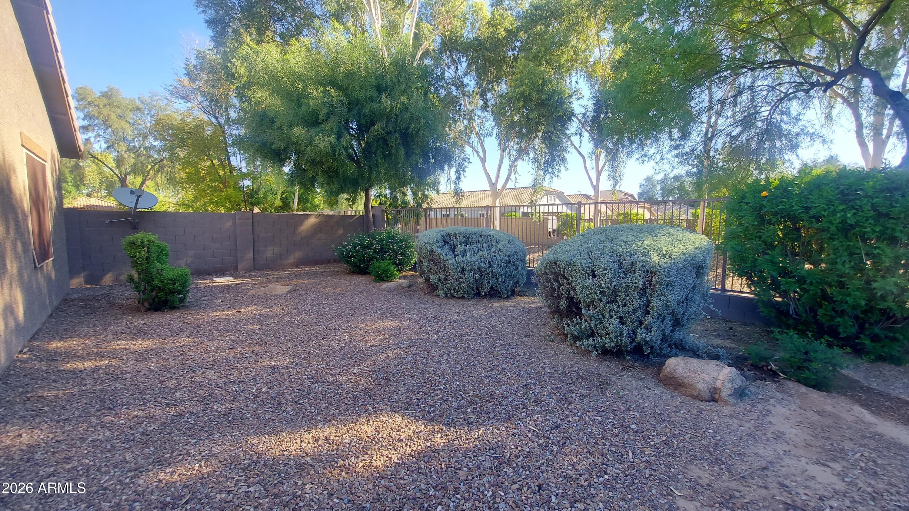 4147 South Bandit Court Gilbert, AZ 85297 - Photo 15 of 17 1000015784