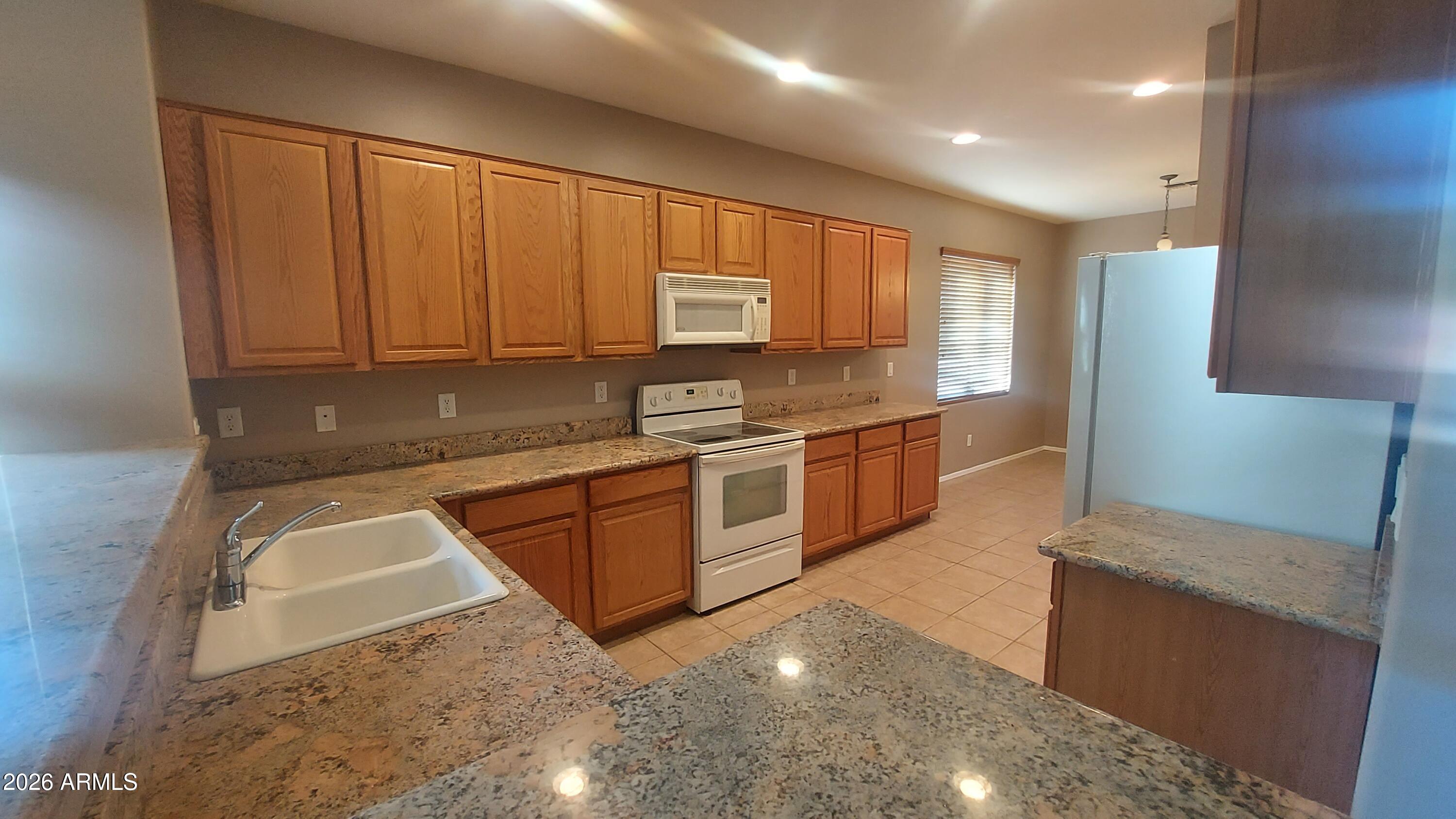 4147 South Bandit Court Gilbert, AZ 85297 - Photo 2 of 17 1000015770