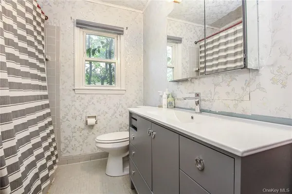 $900,000 | 238 Rosehill Avenue, New Rochelle, NY 10804