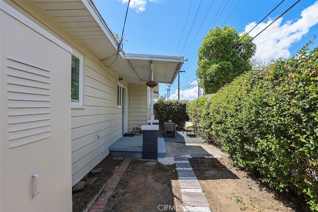 600 South Emily Street Anaheim, CA 92805 - Photo 19 of 22 a view of a pathway with a house