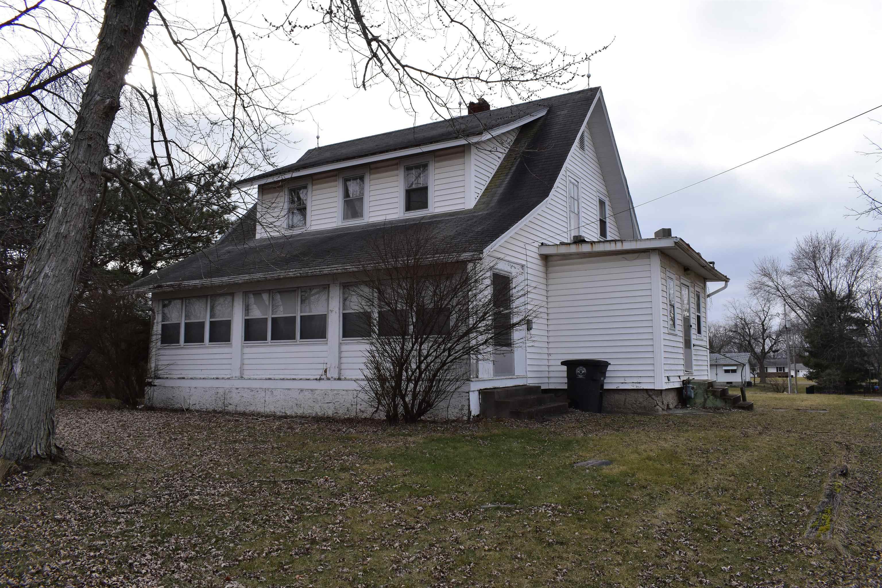 10811 Coldwater Road Fort Wayne, IN 46845 - Photo 1 of 36 Gallery Image 1