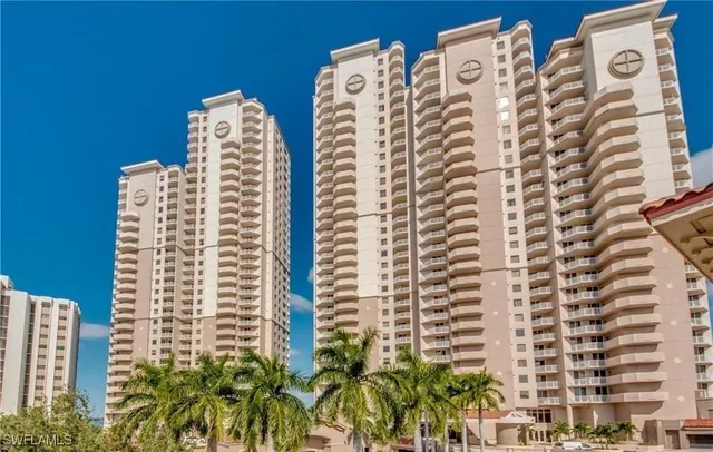 $6,700 | 2104 West First Street, Unit 1002, Fort Myers, FL 33901