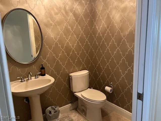 $6,700 | 2104 West First Street, Unit 1002, Fort Myers, FL 33901