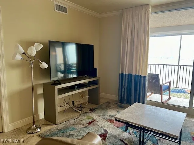 $6,700 | 2104 West First Street, Unit 1002, Fort Myers, FL 33901