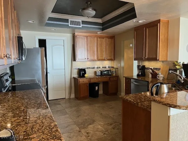 $6,700 | 2104 West First Street, Unit 1002, Fort Myers, FL 33901