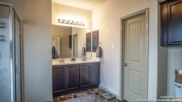 $1,895 | 739 Guna Drive, New Braunfels, TX 78130