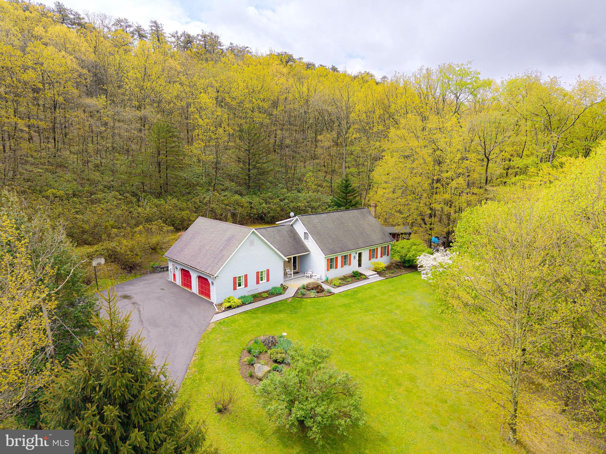 6334 Black Valley Road Everett, PA 15537 - Photo 7 of 56