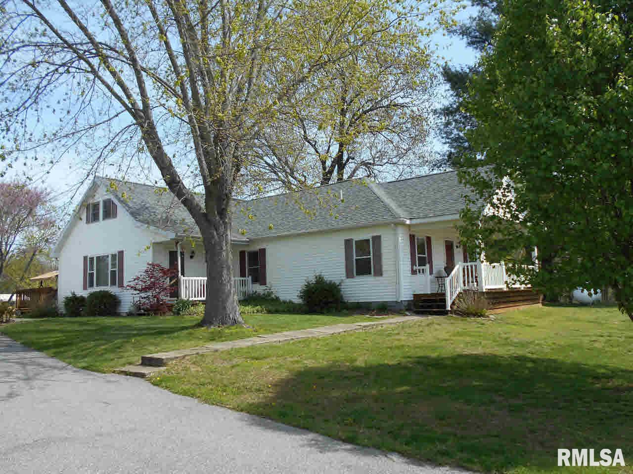 305 Hemlock Lane Flora, IL 62839 - Photo 1 of 50 Gallery Image 1