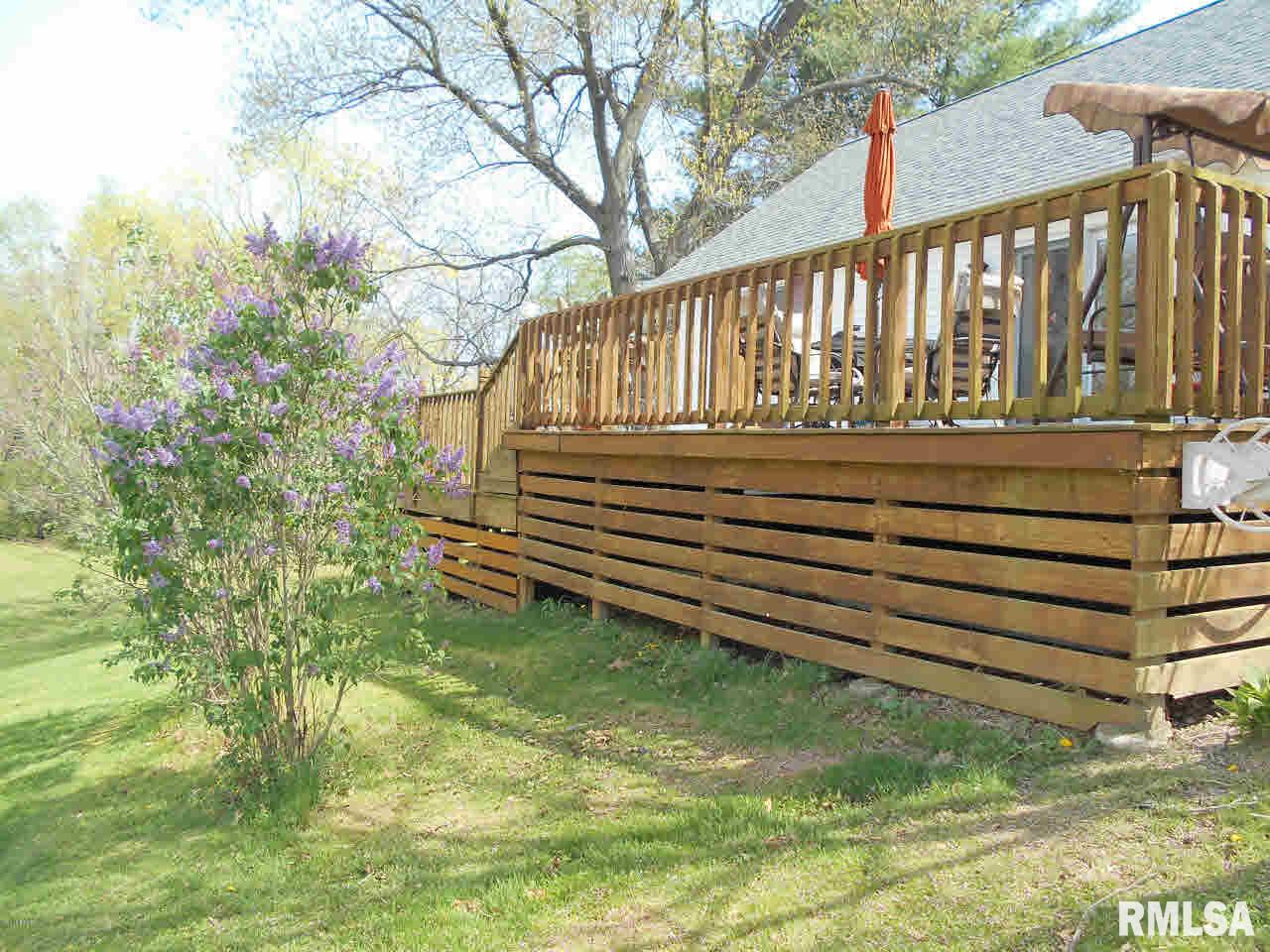 305 Hemlock Lane Flora, IL 62839 - Photo 22 of 50 Gallery Image 22