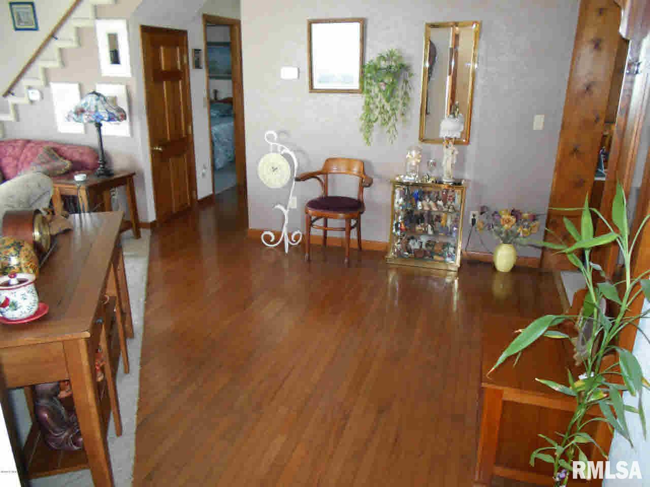 305 Hemlock Lane Flora, IL 62839 - Photo 30 of 50 Gallery Image 30