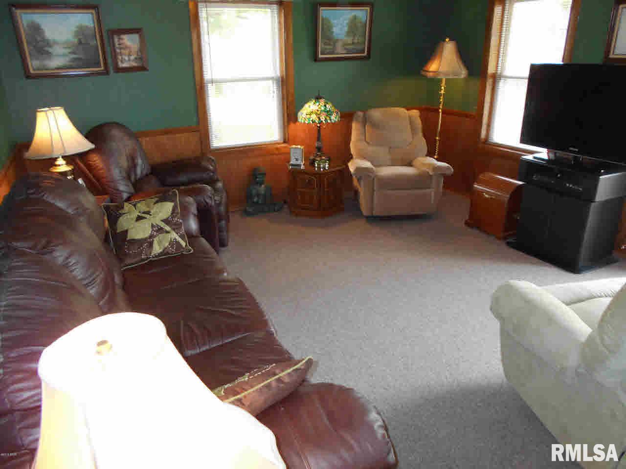 305 Hemlock Lane Flora, IL 62839 - Photo 41 of 50 Gallery Image 41