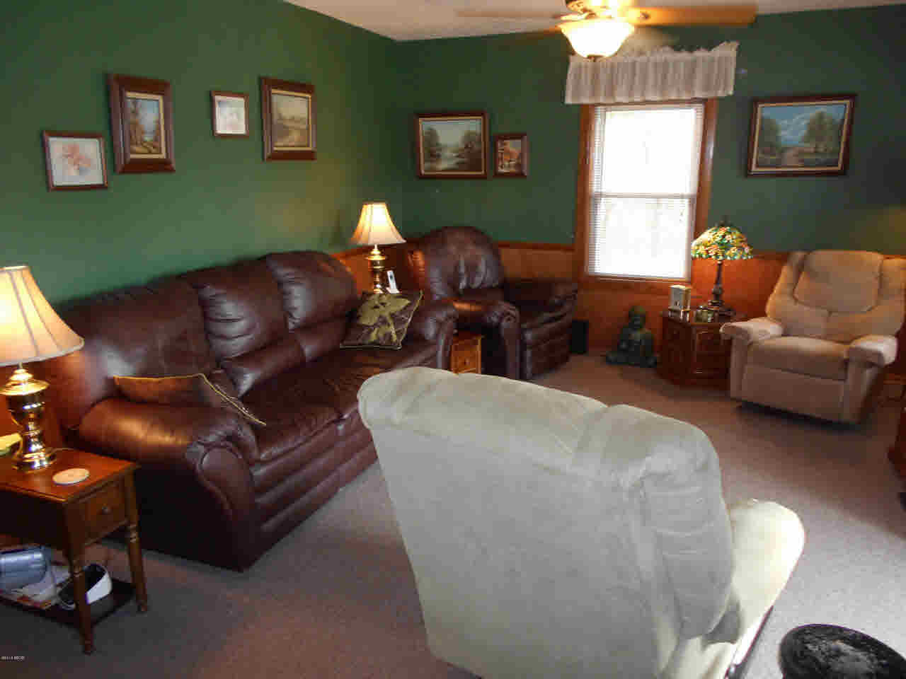 305 Hemlock Lane Flora, IL 62839 - Photo 43 of 50 Gallery Image 43
