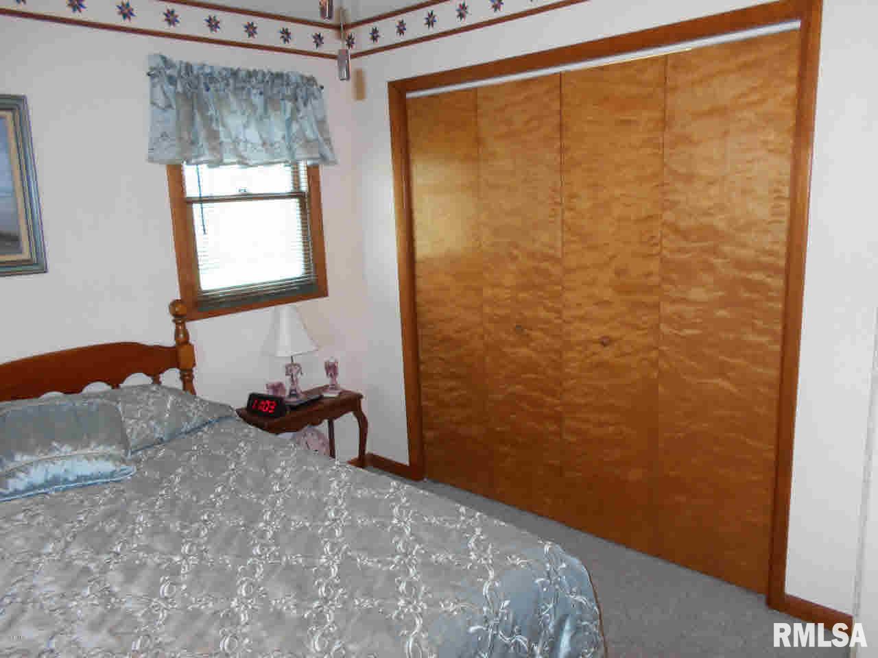 305 Hemlock Lane Flora, IL 62839 - Photo 46 of 50 Gallery Image 46