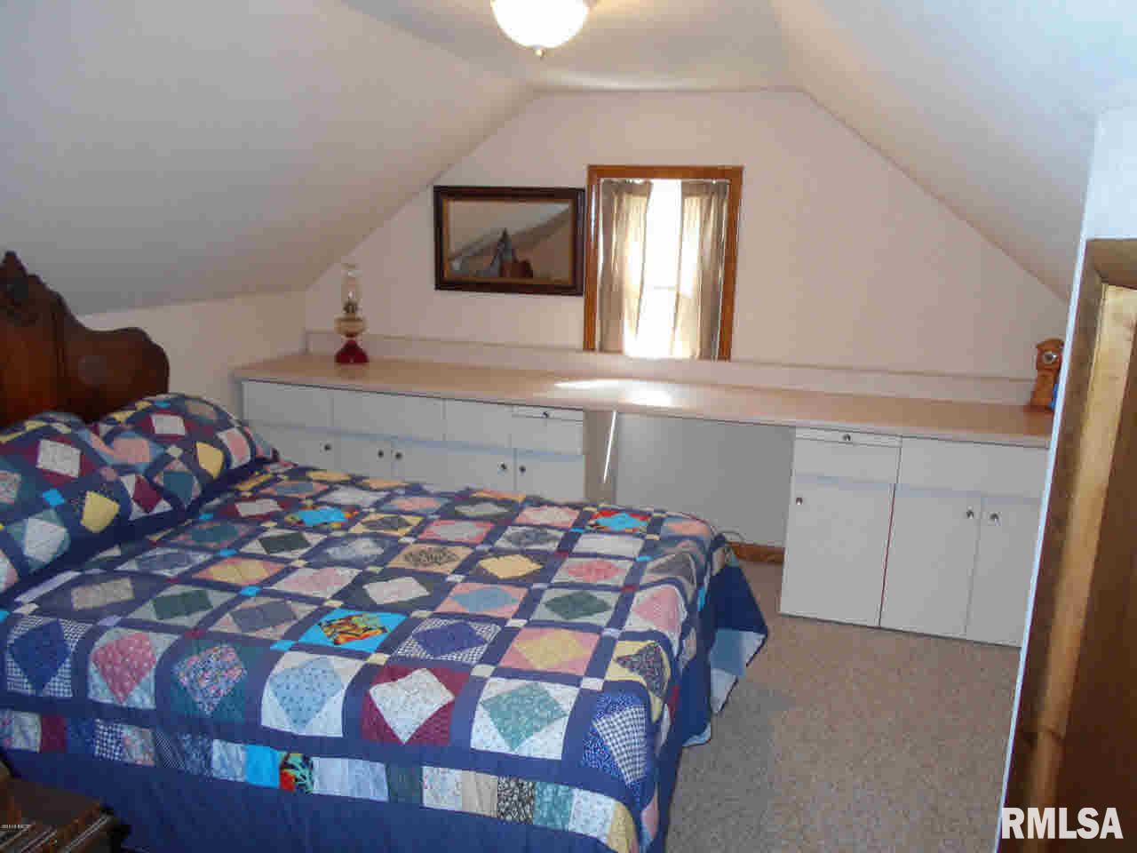 305 Hemlock Lane Flora, IL 62839 - Photo 49 of 50 Gallery Image 49