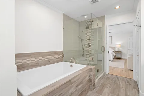 $899,000 | 4710 Laurel Street, Bellaire, TX 77401