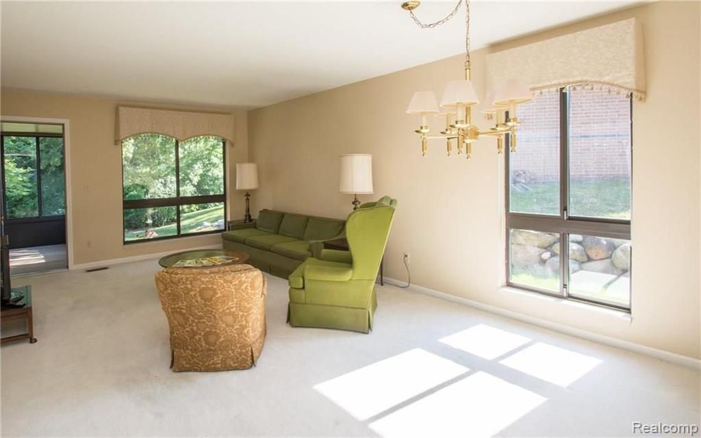 962 Wexford Way Rochester Hills, MI 48307 - Photo 19 of 28
