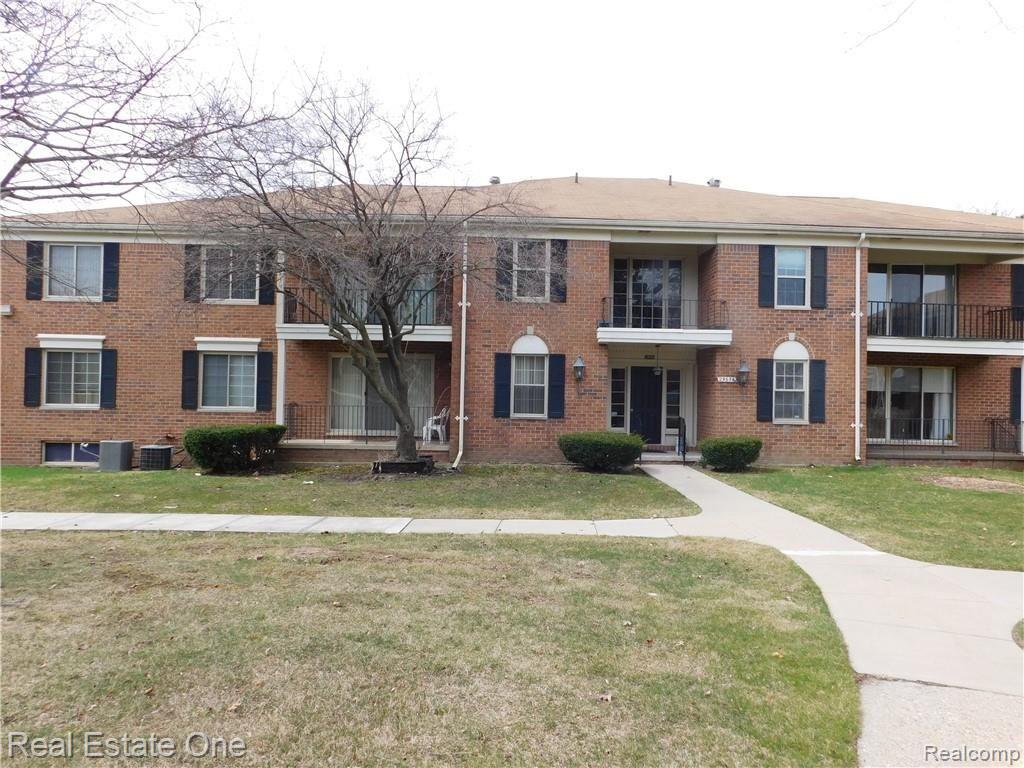 29656 Middlebelt Road, Unit 26 Farmington Hills, MI 48334 - Photo 3 of 39