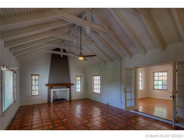 5224 Alton Road Miami Beach, FL 33140 - Photo 7 of 16