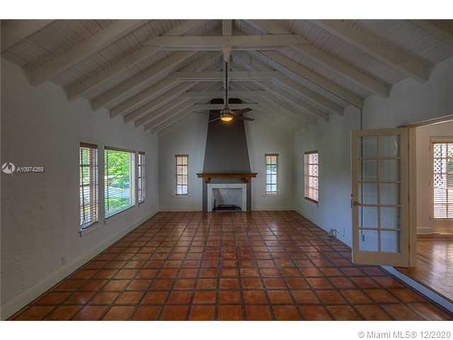 5224 Alton Road Miami Beach, FL 33140 - Photo 9 of 16
