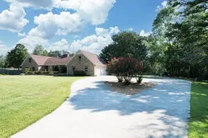 $699,900 | 201 County Road 577, Englewood, TN 37329