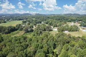 $699,900 | 201 County Road 577, Englewood, TN 37329