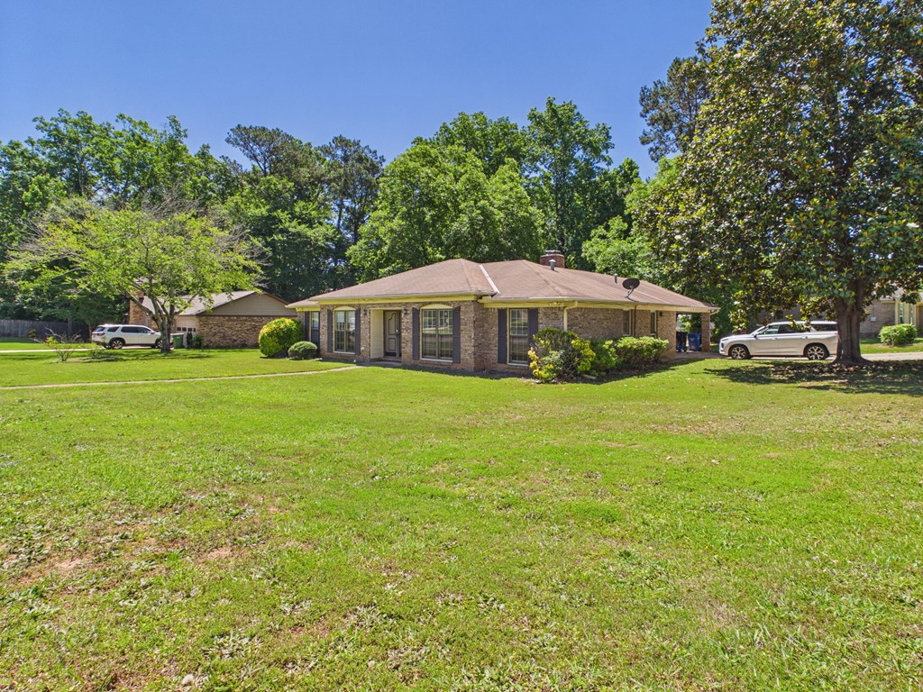 1332 North Ridge Drive Columbus, GA 31904 - Photo 4 of 32
