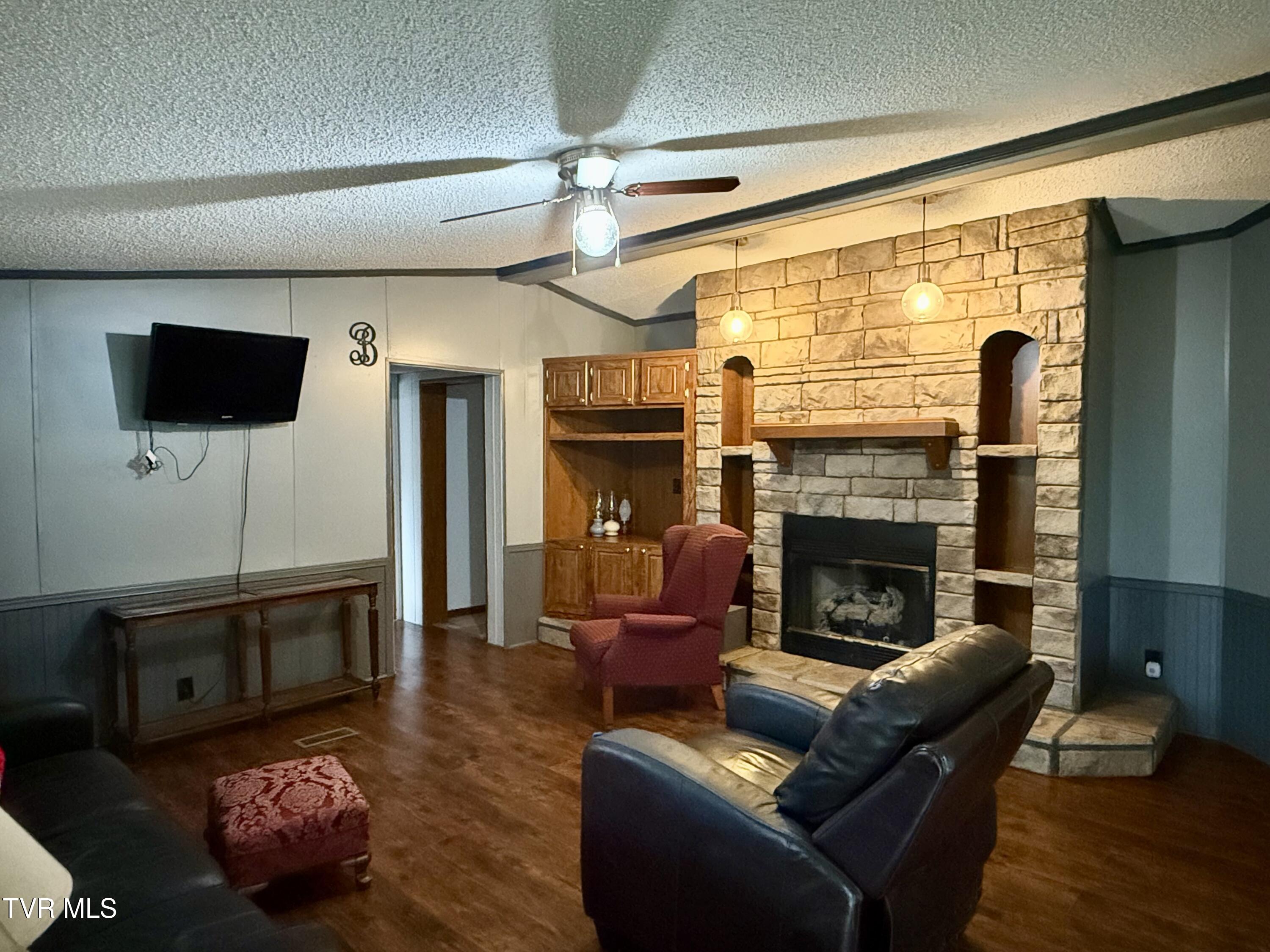 861 Hickory Tree Road Bristol, TN 37620 - Photo 14 of 40 IMG_3505