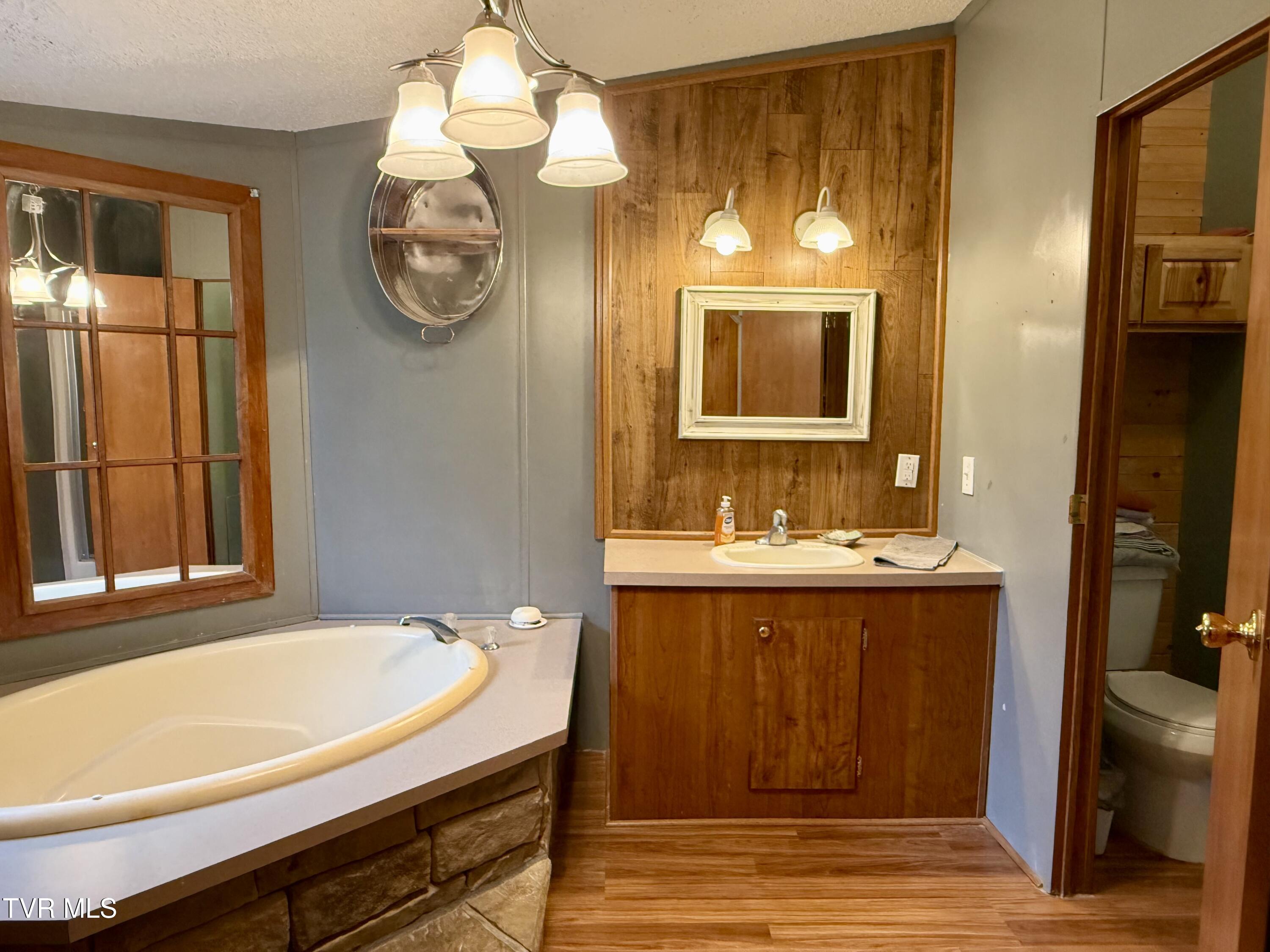 861 Hickory Tree Road Bristol, TN 37620 - Photo 20 of 40 IMG_3521