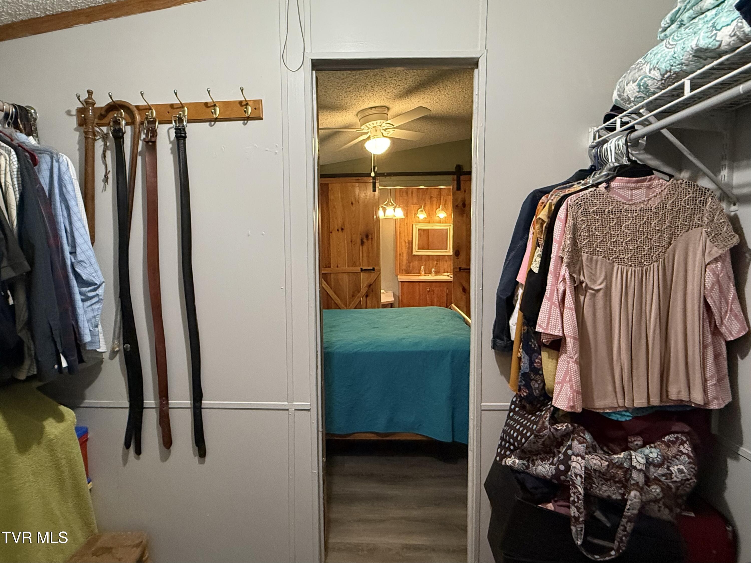 861 Hickory Tree Road Bristol, TN 37620 - Photo 25 of 40 IMG_3514