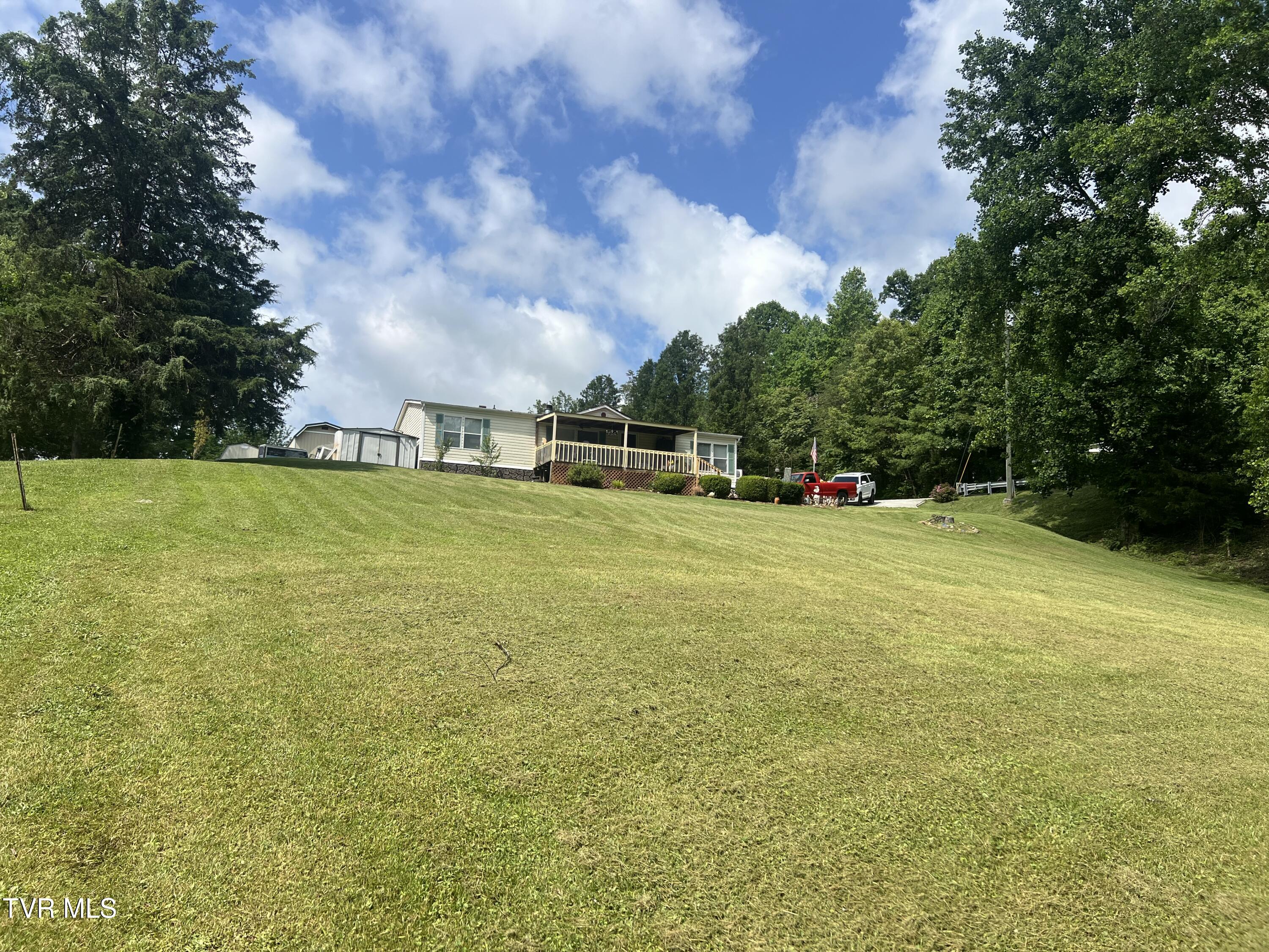 861 Hickory Tree Road Bristol, TN 37620 - Photo 40 of 40 IMG_1098