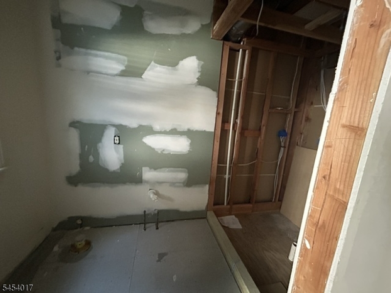 568 Stangle Road Bridgewater, NJ 08836 - Photo 14 of 29 Gallery Image 14