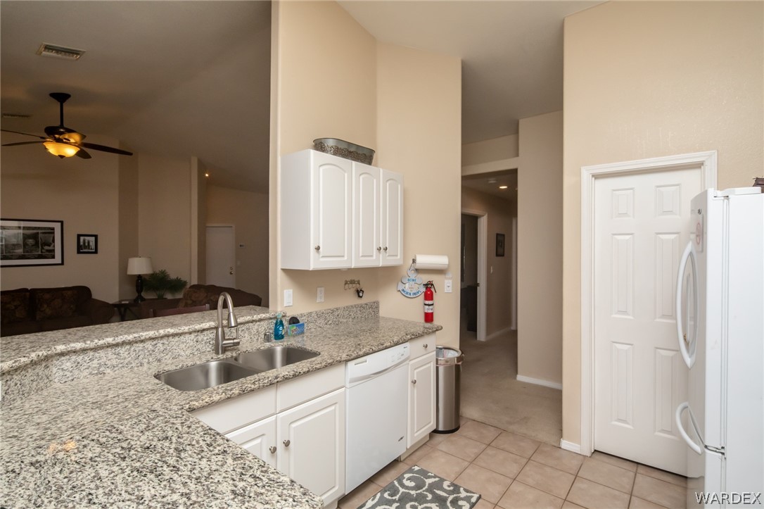 830 Campbell Road Bullhead City, AZ 86429 - Photo 17 of 43 Gallery Image 17