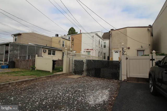 a view of a storage & utility room