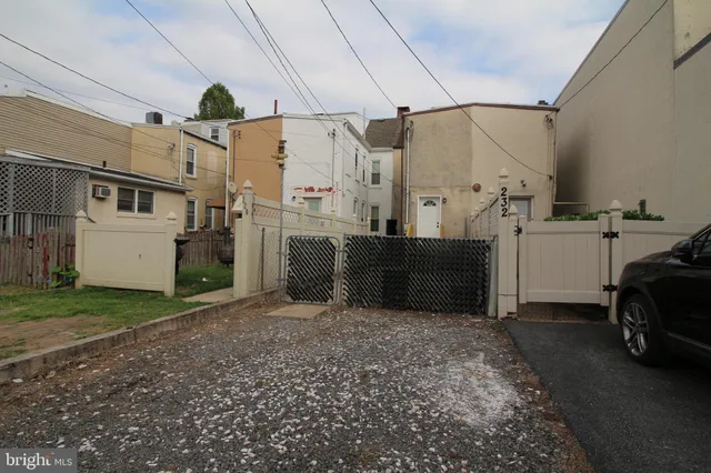 a view of a storage & utility room