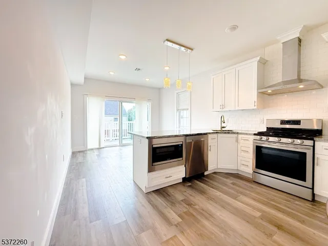 $595,000 | 93 Prospect Street, Unit 6, Garfield, NJ 07026