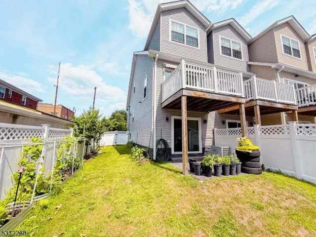 $595,000 | 93 Prospect Street, Unit 6, Garfield, NJ 07026