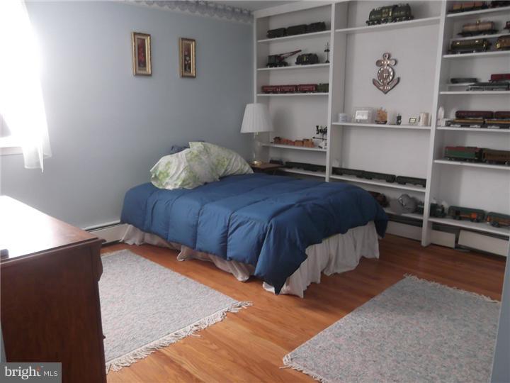 102 Rotterdam Road East Holland, PA 18966 - Photo 17 of 21 Bedroom 4