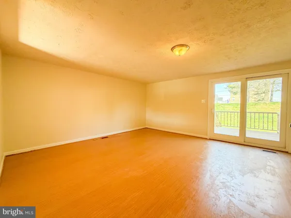 $2,500 | 54 Triple Crown Court, Windsor Mill, MD 21244