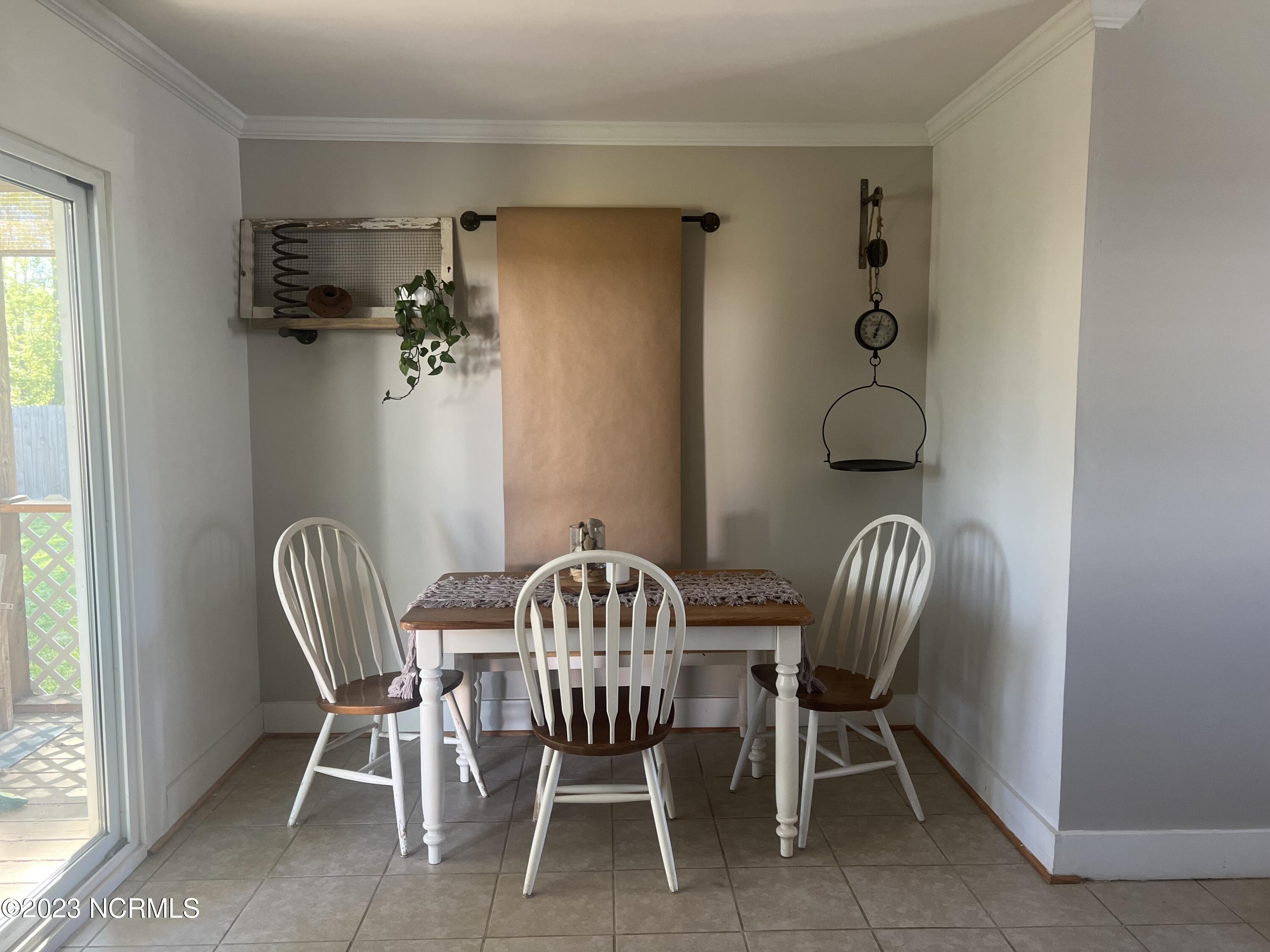 3103 Old Gate Road Morehead City, NC 28557 - Photo 18 of 28 Dining Area