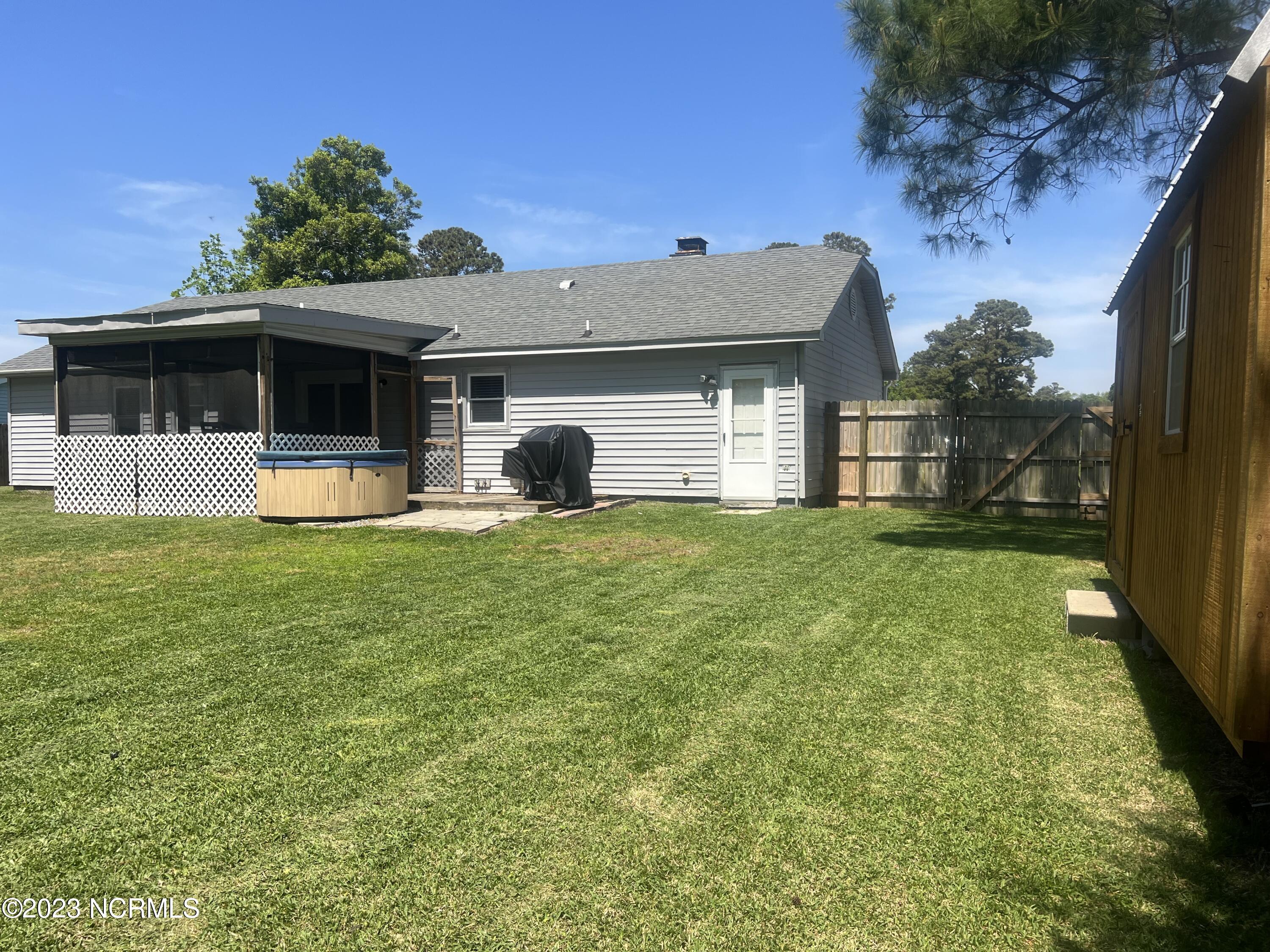 3103 Old Gate Road Morehead City, NC 28557 - Photo 24 of 28 Hot Tub / Patio