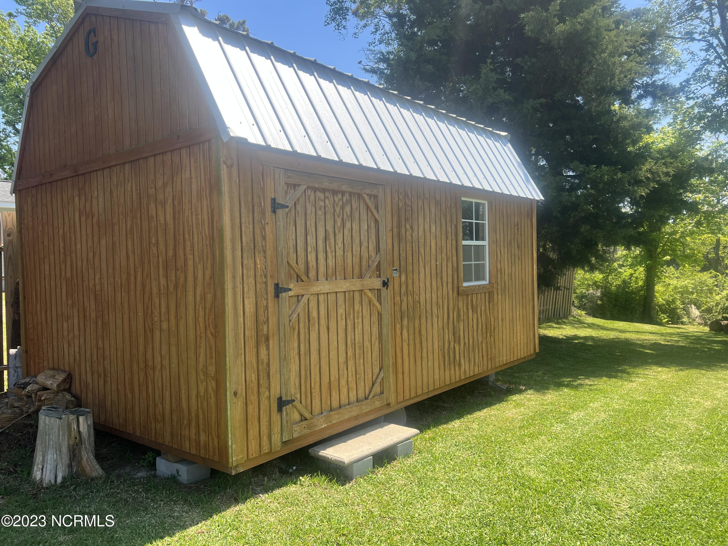 3103 Old Gate Road Morehead City, NC 28557 - Photo 25 of 28 10 x 16 Lofted Barn