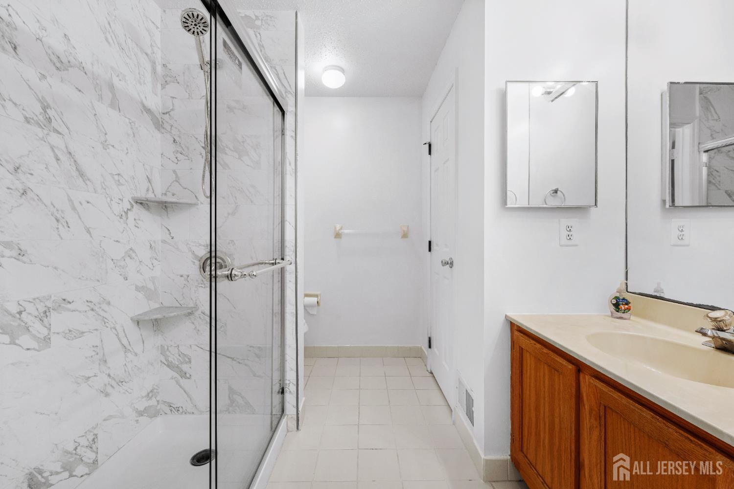 108 Prestwick Way Edison, NJ 08820 - Photo 12 of 22