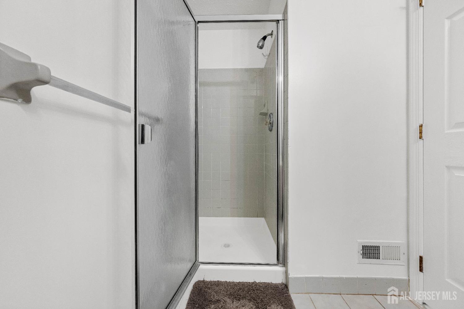 108 Prestwick Way Edison, NJ 08820 - Photo 16 of 22