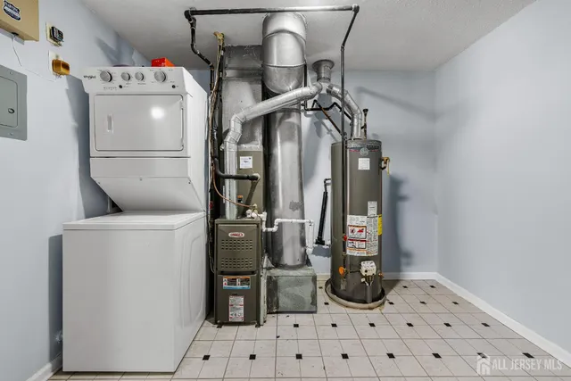 $2,550 | 108 Prestwick Way, Edison, NJ 08820