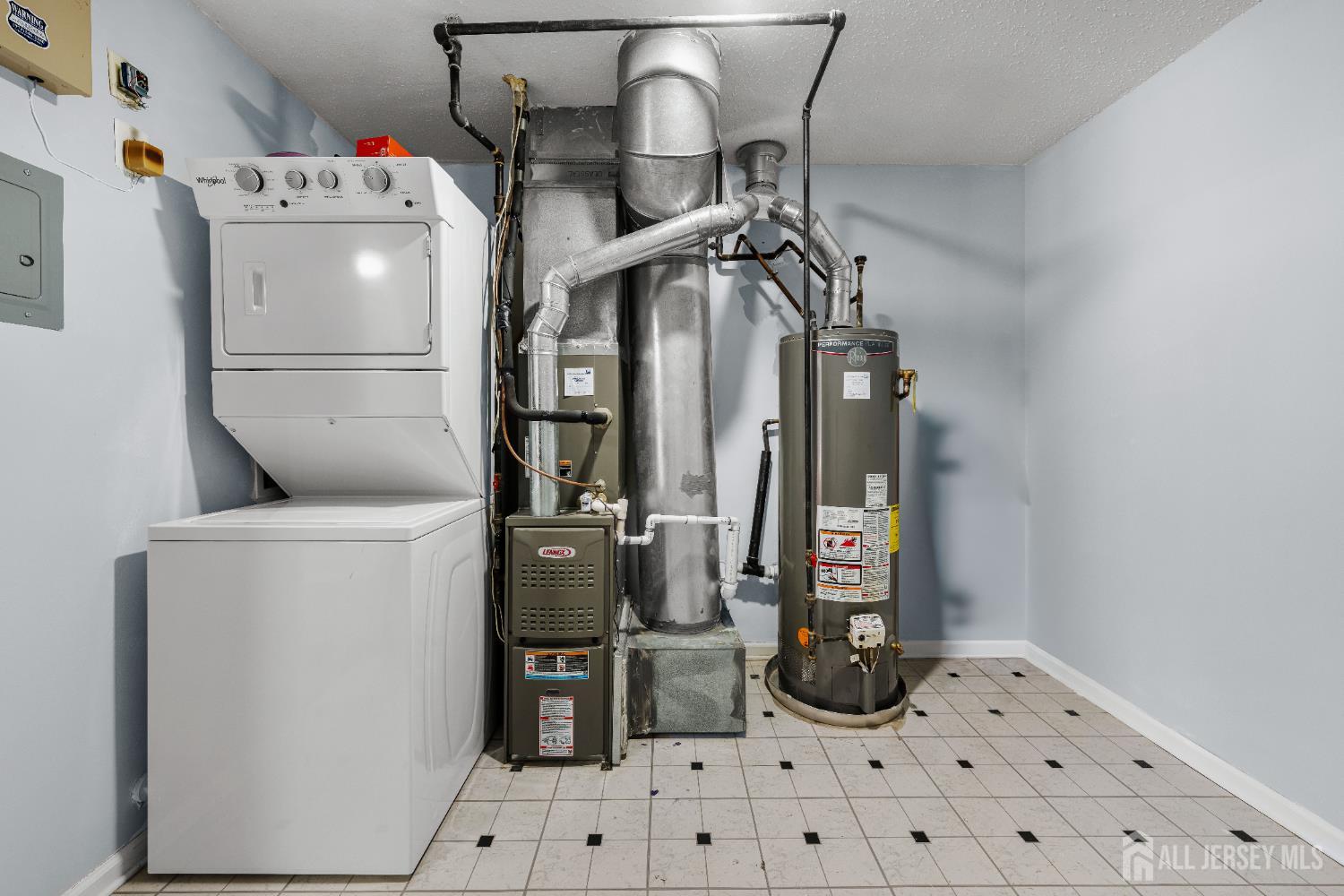 108 Prestwick Way Edison, NJ 08820 - Photo 18 of 22