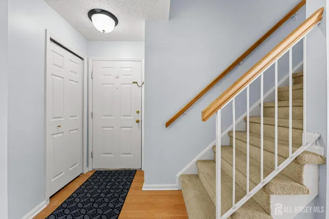 $2,550 | 108 Prestwick Way, Edison, NJ 08820