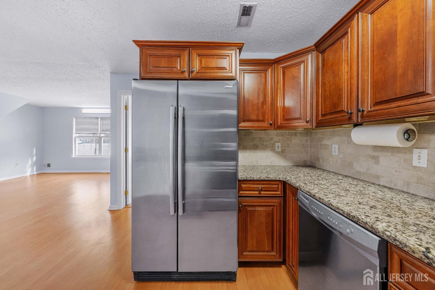 108 Prestwick Way Edison, NJ 08820 - Photo 9 of 22