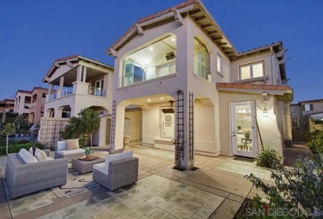 $2,889,000 | 5448 Caminito Bayo, La Jolla, CA 92037