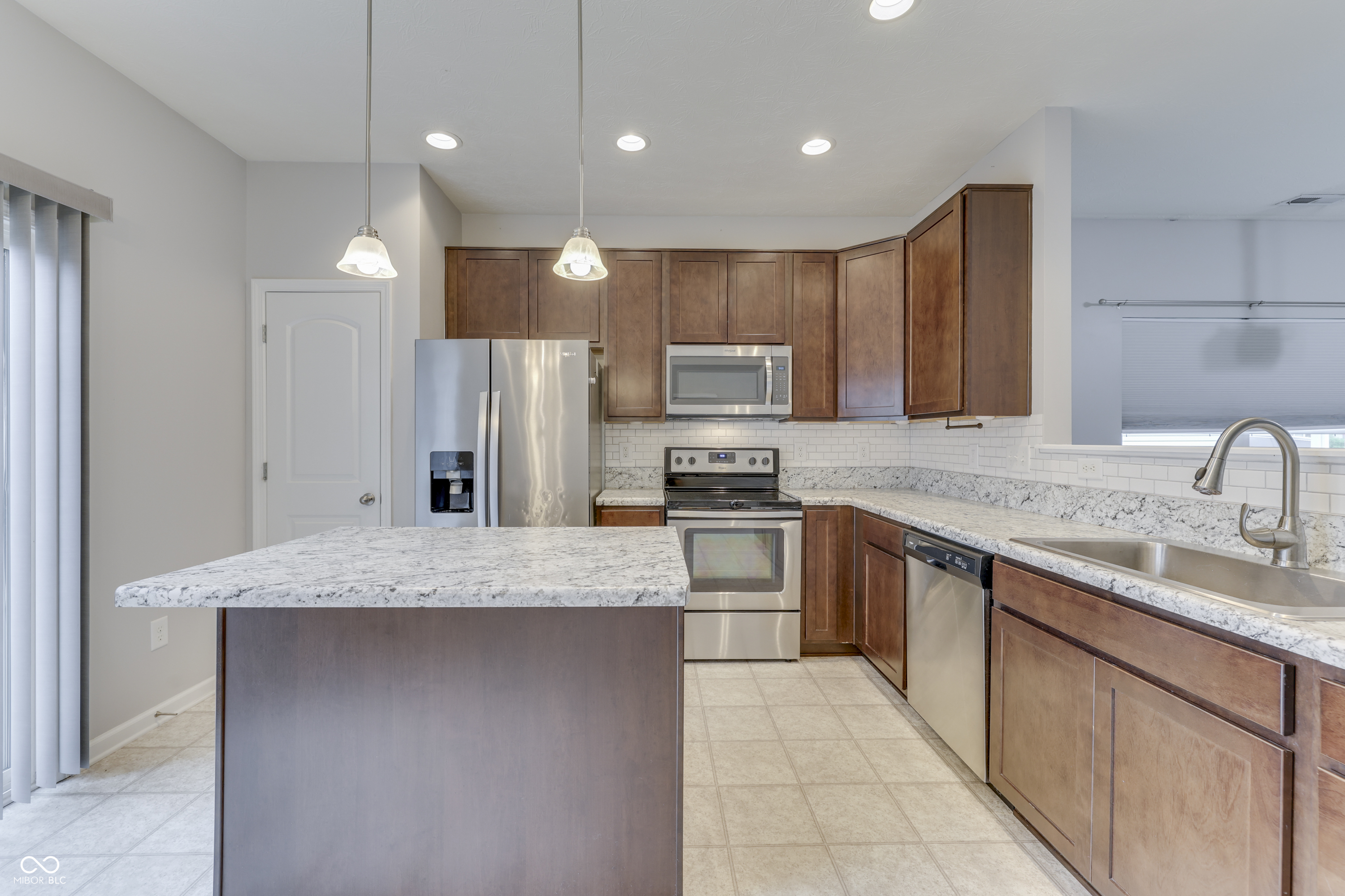 202 Longleaf Lane Greenfield, IN 46140 - Photo 13 of 39